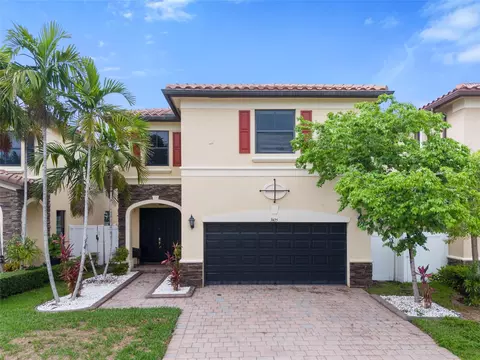 3425 W 86th Ter, Hialeah, FL 33018