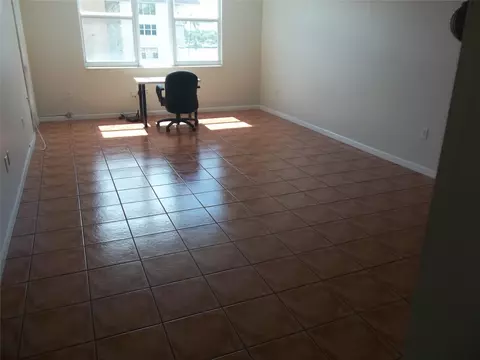 1893 S Ocean Dr #302, Hallandale Beach, FL 33009