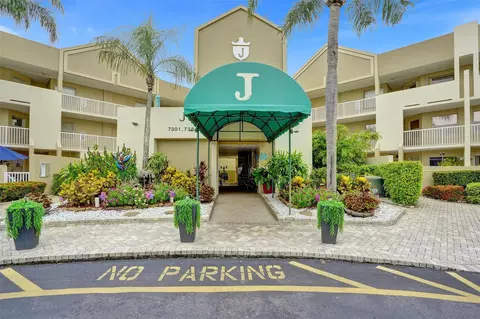 7323 Granville Dr #112, Fort Lauderdale, FL 33321