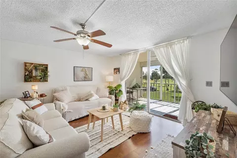 7688 NW 18 #202, Margate, FL 33063