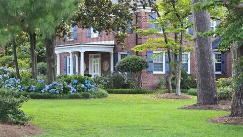 310 Woodland Dr, NC