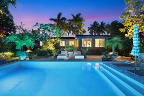 633 NW 28th Ct, Wilton Manors, FL 33311