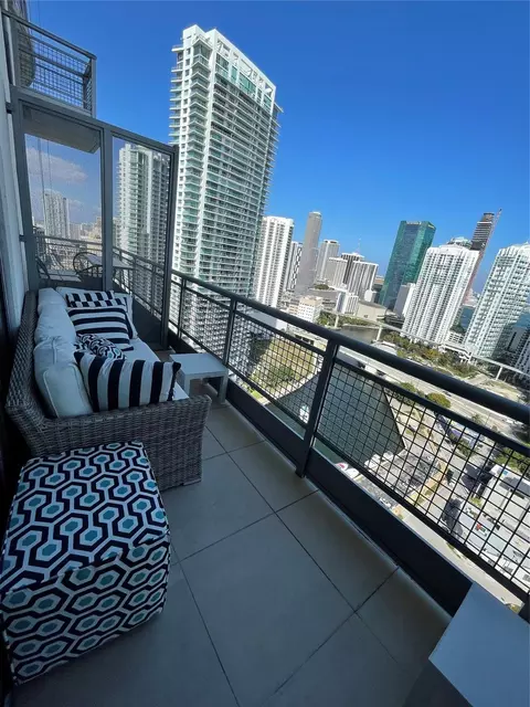 690 SW 1st Ct #3106, Miami, FL 33130