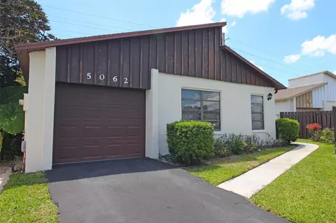 5062 Minto Rd, Boynton Beach, FL 33472