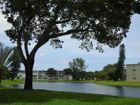 4015 Harwood C #4015, Deerfield Beach, FL 33442