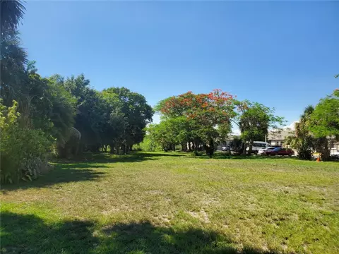 1697 E Main St, Pahokee, FL 33476 photo 11