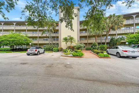 3005 Portofino Isle #J1, Coconut Creek, FL 33066