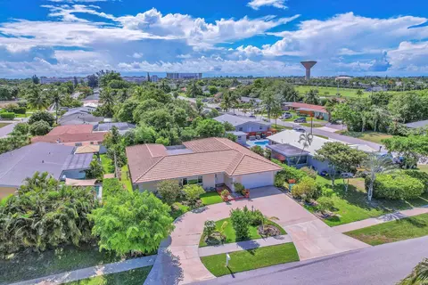 1410 SW 2nd St, Boynton Beach, FL 33435