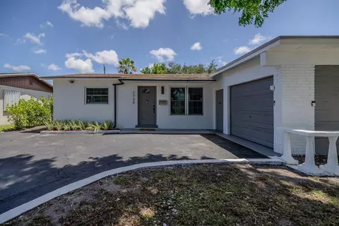 7730 NW 38th St, Hollywood, FL 33024