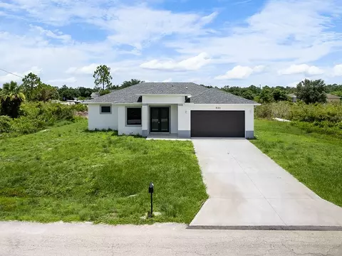 820 Maple Ave, Lehigh Acres, FL 33972