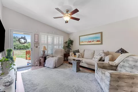 8070 SE Villa Cir #A, Hobe Sound, FL 33455