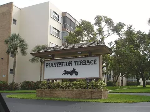 6751 Cypress Rd #110, Plantation, FL 33317