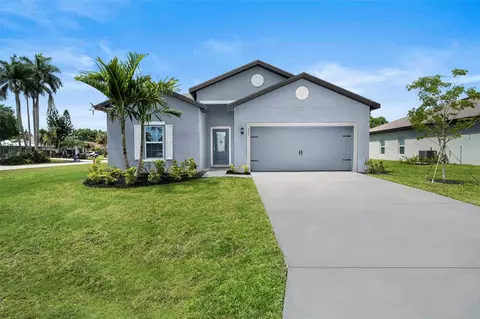 951 SW Castaneda Ln, Port Saint Lucie, FL 34953