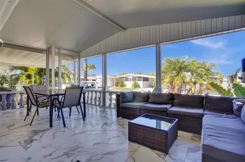 5261 SW 23rd Ave, Fort Lauderdale, FL 33312