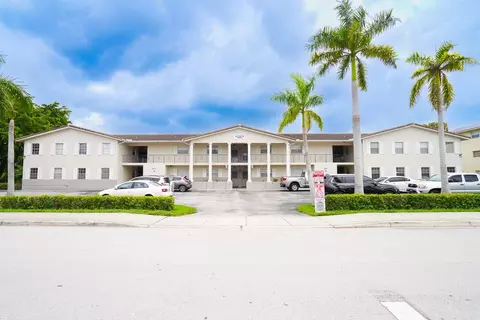8901 NW 38th Dr #103, Coral Springs, FL 33065