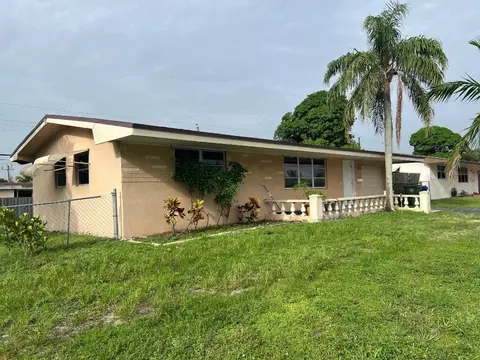 8750 Taft St, Pembroke Pines, FL 33024
