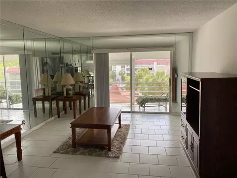 3531 Inverrary Dr #405, Lauderhill, FL 33319