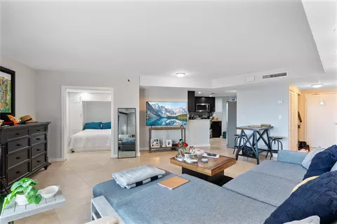 3800 Galt Ocean Dr #202, Fort Lauderdale, FL 33308