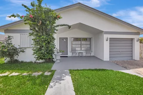 22795 SW 65th Ter, Boca Raton, FL 33428