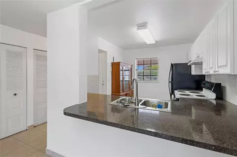 3250 NW 85th Ave #16, Coral Springs, FL 33065