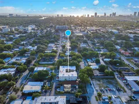 2031 Dewey St #201, Hollywood, FL 33020