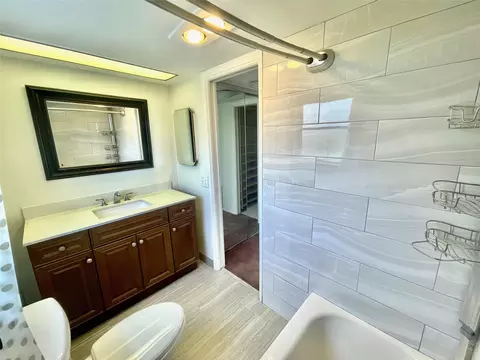 3090 N Course Dr #612, Pompano Beach, FL 33069