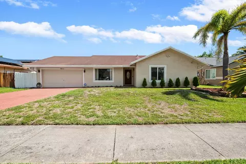 7311 NW 46th St, Lauderhill, FL 33319