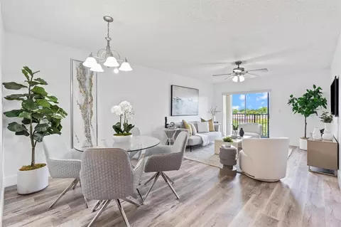 7521 NW 16th St #4510, Plantation, FL 33313