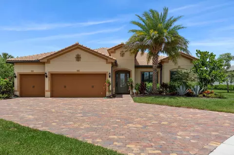 11625 Sally Ann Dr, Palm Beach Gardens, FL 33412