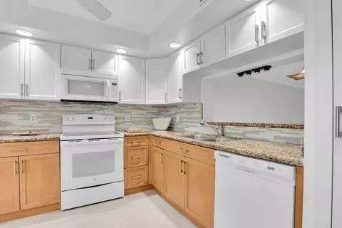 3303 Aruba Way #M1, Coconut Creek, FL 33066
