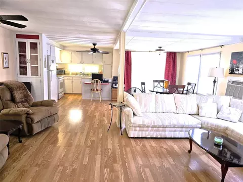 855 SW 7th St #41, Hallandale Beach, FL 33009