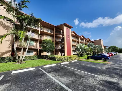 100 SW 130th Ter Apt 109 C #109    C, Pembroke Pines, FL 33027