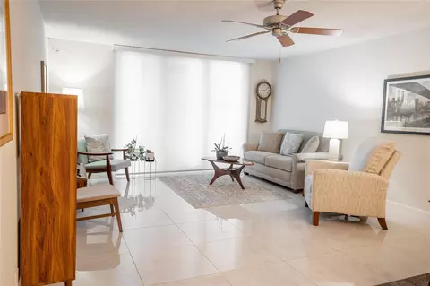 1147 Hillsboro Mile #203, Hillsboro Beach, FL 33062
