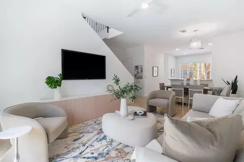 504 SE 7th #203, Fort Lauderdale, FL 33316