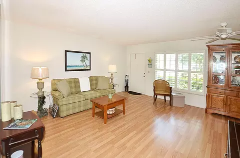 4 Vista Gardens Trl #102, Vero Beach, FL 32962