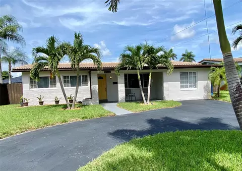 4561 NE 3rd, Oakland Park, FL 33334