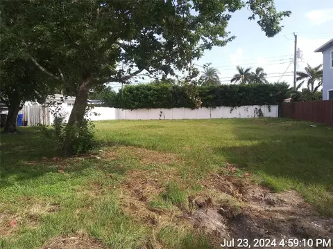 2700 SE 5th Ct, Pompano Beach, FL 33062