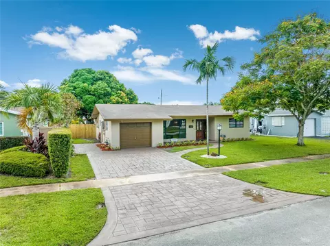 1821 N 48th Ave, Hollywood, FL 33021