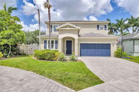 130 NE 28th Ter, Homestead, FL 33033