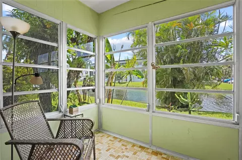 4851 NW 21st St #110, Lauderhill, FL 33313