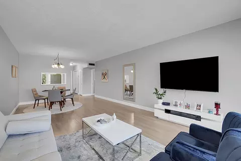 900 SW 12th St #200, Fort Lauderdale, FL 33315