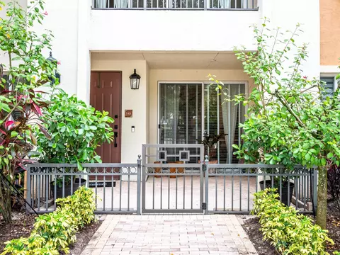 2955 NW 126th Ave #101, Sunrise, FL 33323