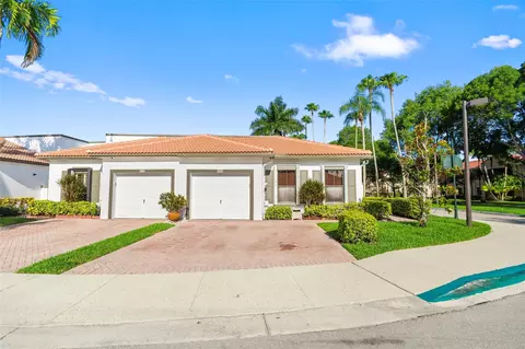 602 SW 158th Ter, Pembroke Pines, FL 33027