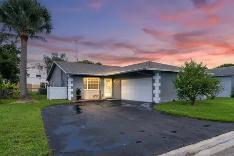 8822 NW 75th, Tamarac, FL 33321
