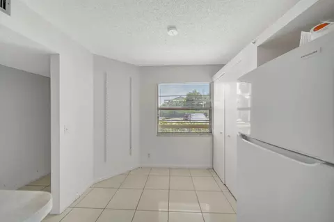 12701 SW 14th St #112 J, Pembroke Pines, FL 33027