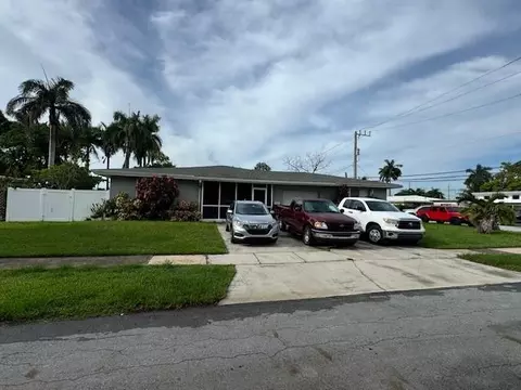 210 SE 1st St, Dania Beach, FL 33004