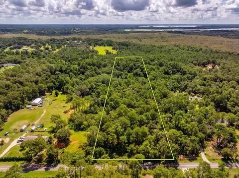 40200 Emeralda Island Rd, Leesburg, FL 34788