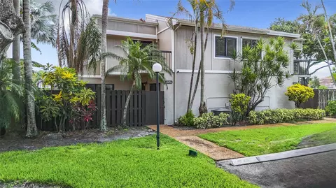 13296 NW 5th Ct, Plantation, FL 33325