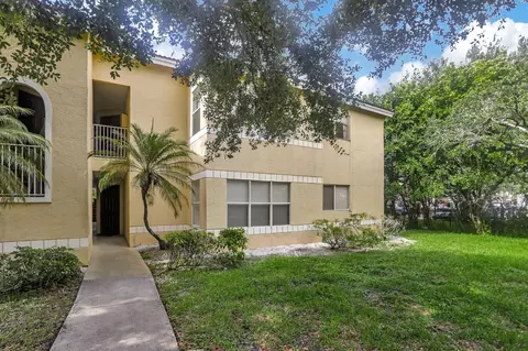 13090 Vista Isles Dr #118, Plantation, FL 33325