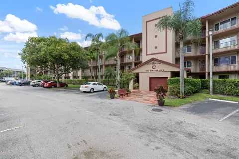 901 SW 138th #106C, Pembroke Pines, FL 33027